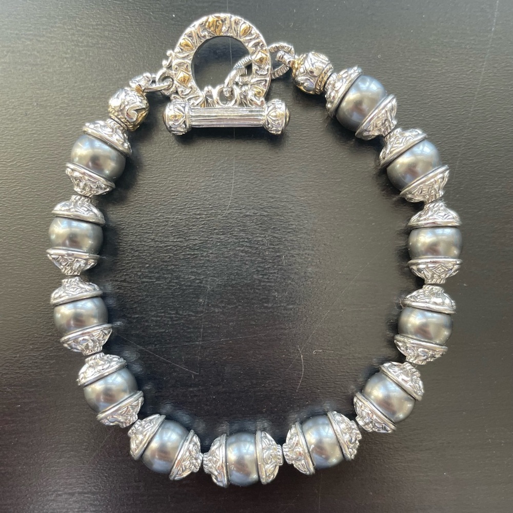 John Medeiros Gray Pearl Bracelet
